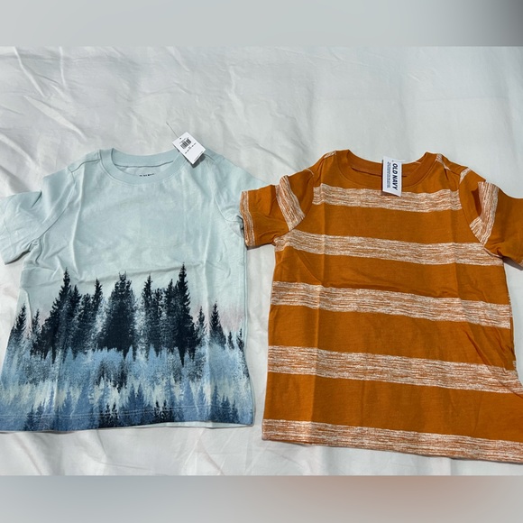 Set of 2 Old Navy Short Sleeve Tees NWT - Picture 1 of 5